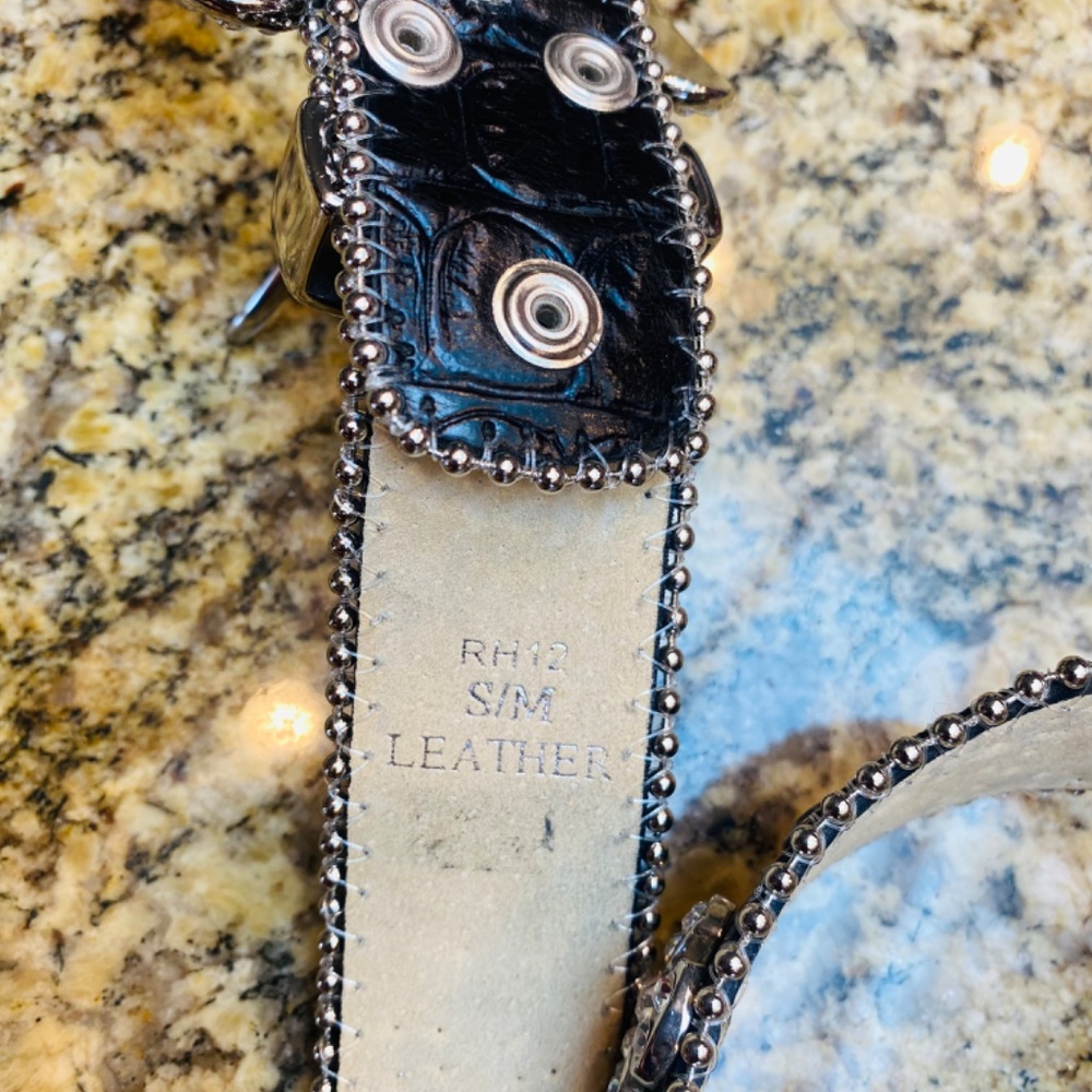 Women’s Rhinestone Belt - Picture 2 of 10